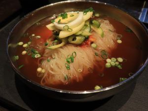 焼肉肉衛門門司店の「冷麺」